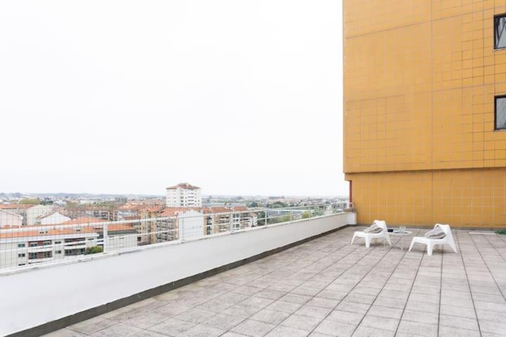 8Rooftop - T2 Com Terraco E Vista Para As Salinas! Apartment Aveiro Ngoại thất bức ảnh
