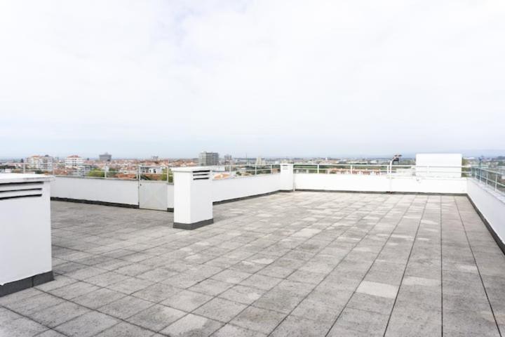 8Rooftop - T2 Com Terraco E Vista Para As Salinas! Apartment Aveiro Ngoại thất bức ảnh